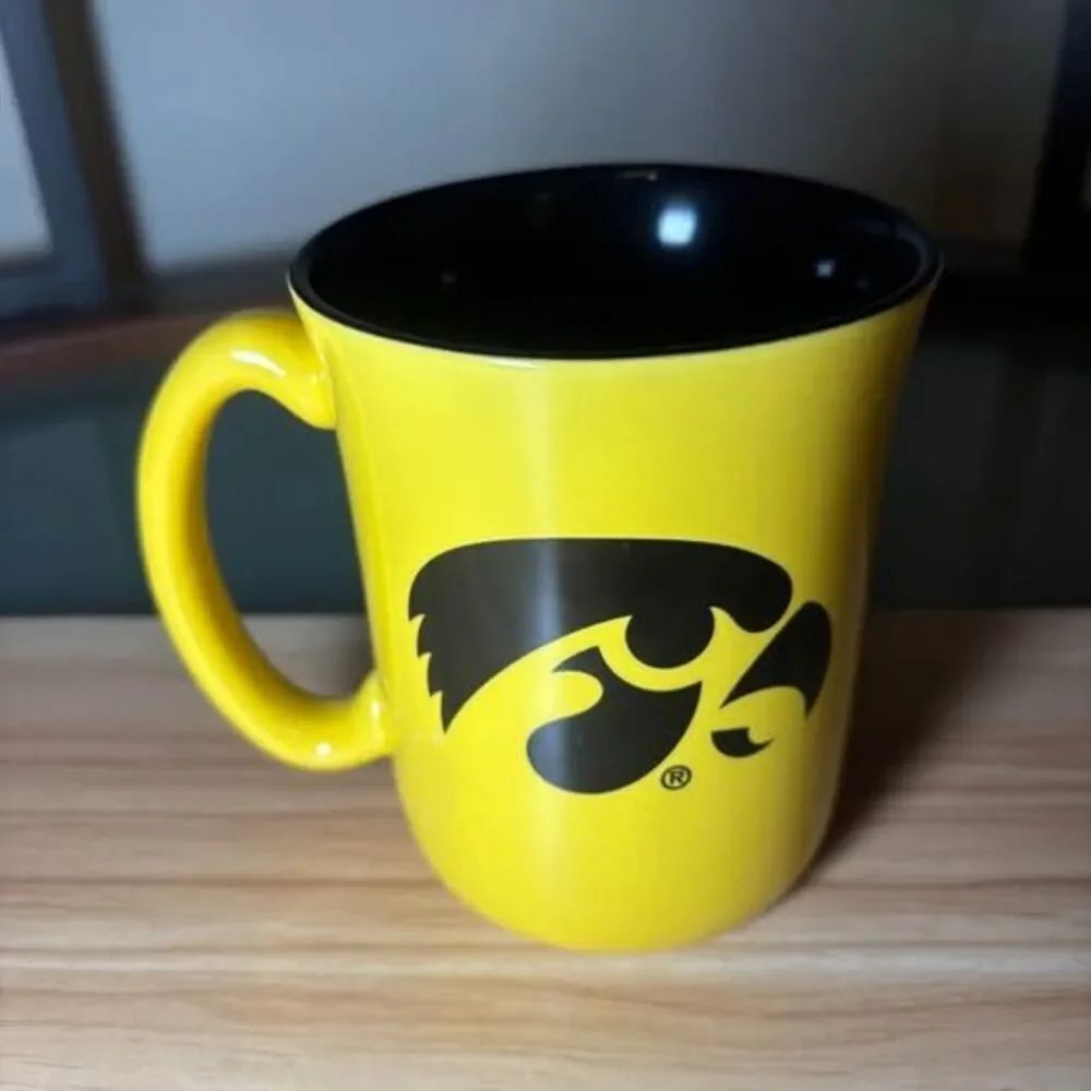 Boelter Brands Iowa Hawkeyes Coffee Mug